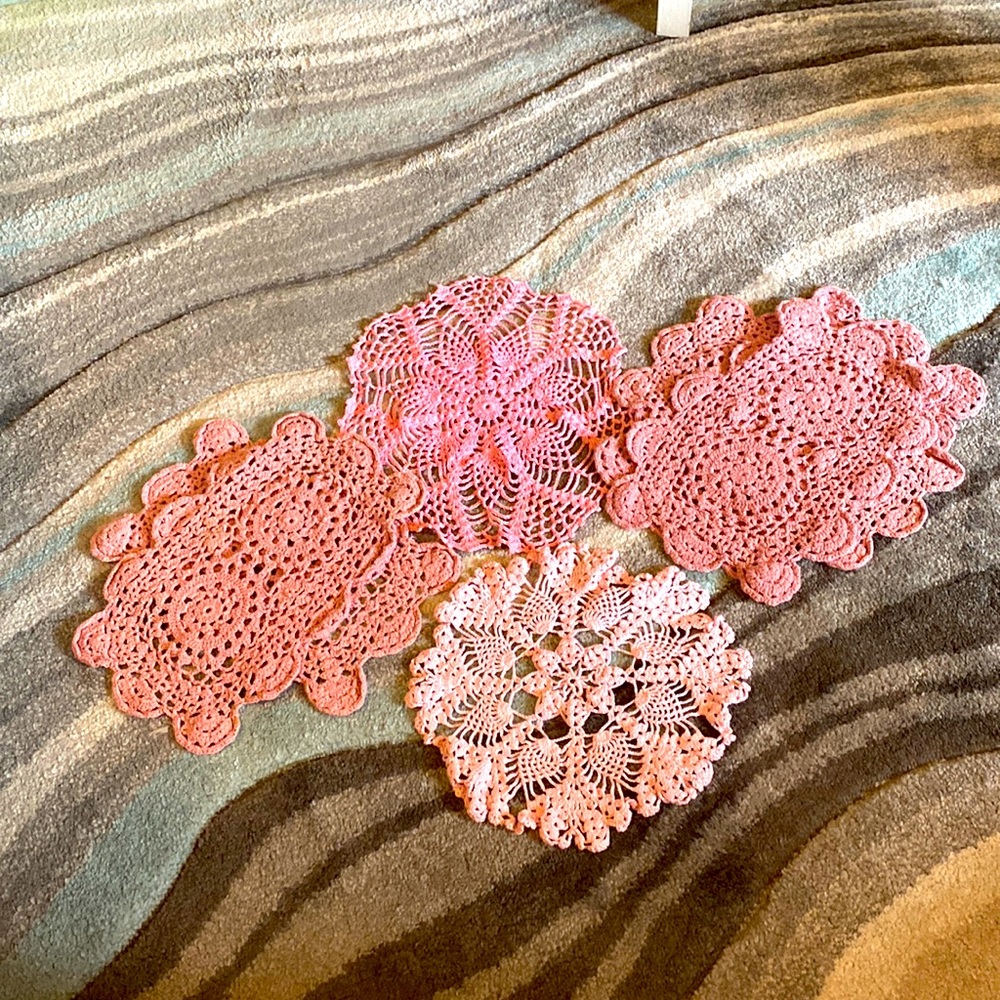 7 Pink Doilies